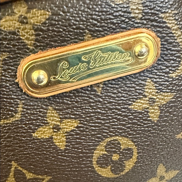 Louis Vuitton Montorgueil PM Monogram Shoulder Bag - Picture 13 of 13